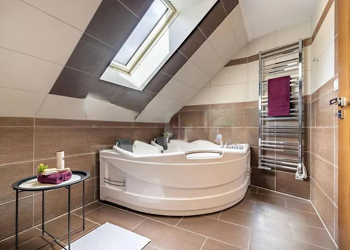 Stylovy Dum Chlumec (Usti nad Labem)